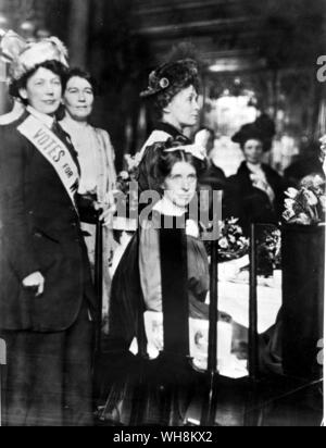 Onorevole Michael Foot onorevole Pankhurst ? Foto Stock