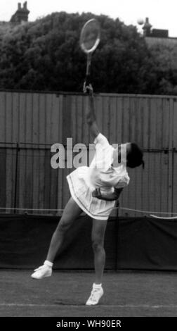Virginia Wade, inglese giocatore di tennis. Ha vinto il torneo di Wimbledon nel 1977. Foto Stock
