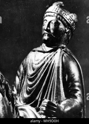 Carlo Magno (Charles I il Grande) (742-814). Re dei Franchi da 768 e Sacro Romano Imperatore da 800. Statuetta in bronzo. Foto Stock