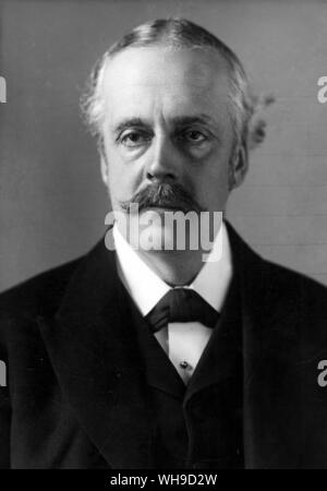 Lord Balfour, c.1900. (1848-1930). Primo Ministro britannico da 1902-1905. Ha firmato il Trattato di Versailles alla fine della Prima Guerra Mondiale. Foto Stock