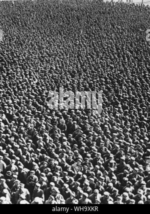 WW1: la Battaglia di San Quintino Canal. Prigionieri tedeschi in un accampamento di Abbeville, ottobre 1918. Foto Stock