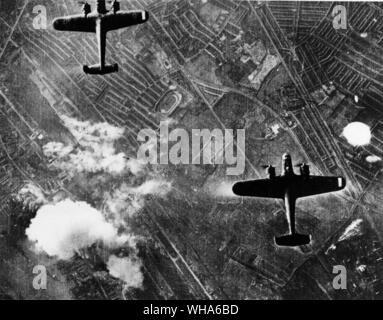 Dornier Do 215 bombardieri su Londra Foto Stock