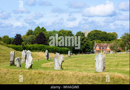 Avebury Stone Circle Avebury Village Wiltshire, Inghilterra UK GB Europa Foto Stock