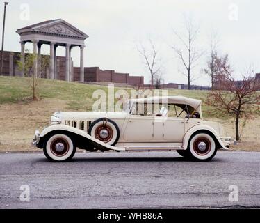 Trasporto su strada 1932. Chrysler personalizzato modello imperiale CL. . Foto Stock