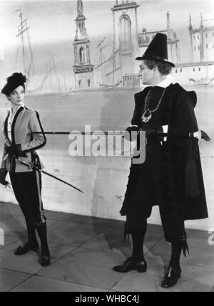 Vivien Leigh come Viola e Laurence Olivier come Malvolio in John Gielgud la dodicesima notte. Royal Shakespeare Theatre Statford upon Avon 1955 Foto Stock