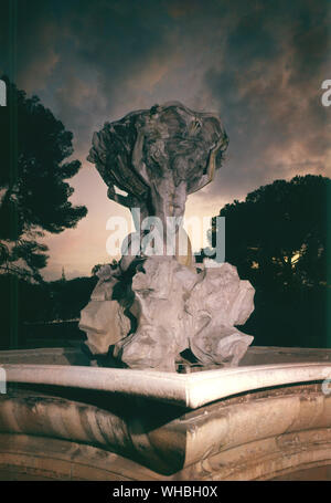 La fontana nella piazza Bocca della Verita , Roma , Italia . Foto Stock