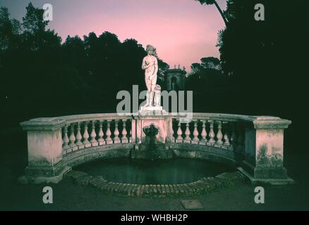 La fontana di Venere , Villa Borghese , nei giardini di Villa Borghese , Roma , Italia . . Foto Stock