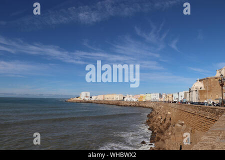 Città del lungomare di Cadiz Spagna Foto Stock