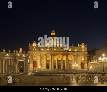 La cattedrale di San Pietro in Vaticano Foto Stock