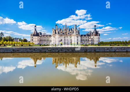 Chateau de Chambord è il più grande castello nella Valle della Loira, Francia Foto Stock