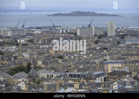 La città di Edimburgo è la capitale della Scozia grandi quantità di visita turistica della città Foto Stock