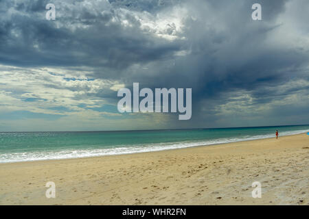 La pittoresca baia di Aldinga area della penisola di Fleurieu ad Adelaide nel South Australia, Australia Foto Stock