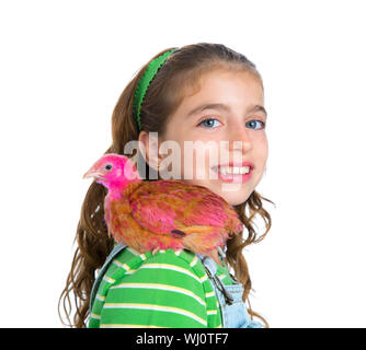 Allevatore galline kid girl rancher agricoltore giocando con pollo pulcini sfondo bianco Foto Stock