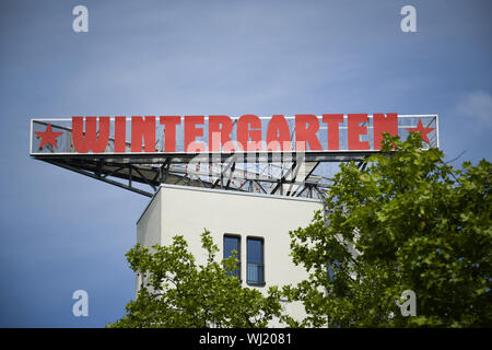 Visualizzare, architettura, esterno al di fuori, vista esterna, vista esterna, Berlino, Berlino centro, Germania, intrattenimento, edificio building, hall, logo, middl Foto Stock