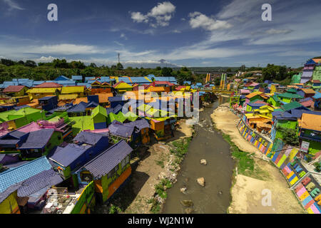 Villaggio colorato Jodipan è la migliore destinazione in Malang East Java Indonesia Foto Stock