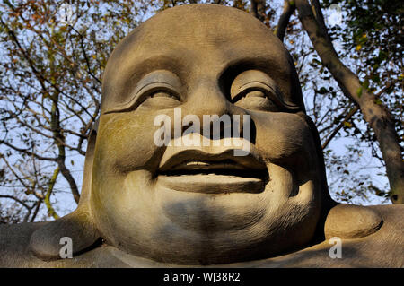 Grande testa di calcestruzzo di Buddha in Nantong Cina Foto Stock