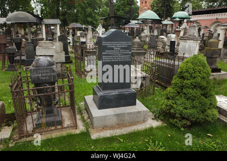 Tomba di architetto russo Joseph Bové (1784 - 1834) nel cimitero del monastero di Donskoy di Mosca, Russia. Il Teatro Bolshoi di Mosca è stato progettato da Giuseppe BOV Foto Stock