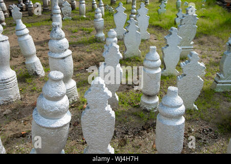 Il raffinato, argento tombe a Kampung Kling moschea in Malacca, Malesia. Foto Stock