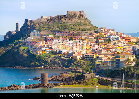 Castelsardo è una cittadina turistica e comune in Sardegna, Italia, situato nel nord-ovest dell'isola in provincia di Sassari, all'estremo orientale Foto Stock