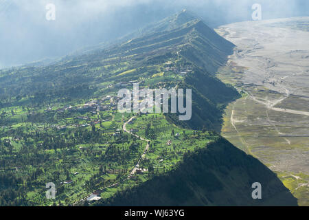 Monte Bromo è la migliore destinazione per viaggiare in bromo Tengger Semeru Parco Nazionale di Malang East Java Indonesia Foto Stock