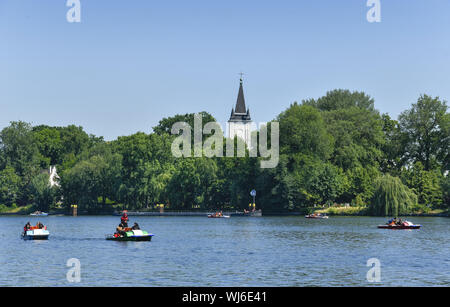 Alt-Stralau, Berlino, Germania, villaggio chiesa, Friedrich di grove, Friedrichshainer, Friedrich boschetto del monte Croce, penisola, chiesa, la Sprea, str Foto Stock