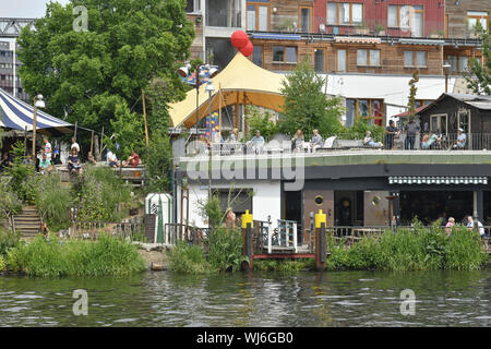 Architettura, Berlino, club, Germania, sul fiume fiume, Friedrich di grove, Friedrichshainer, Friedrich boschetto del monte Croce, Building, edificio in legno, m Foto Stock