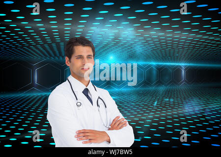 Immagine composita di grave medico con le braccia incrociate Foto Stock