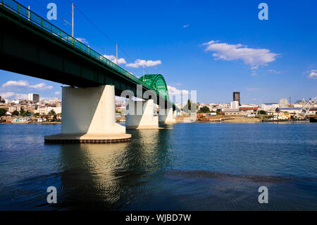 Stazione ponte sul fiume Sava a Belgrado Foto Stock