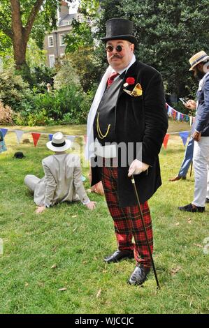 Eccentrici Dress-up per Londra annuale dell Olimpiade CHAP. Foto Stock