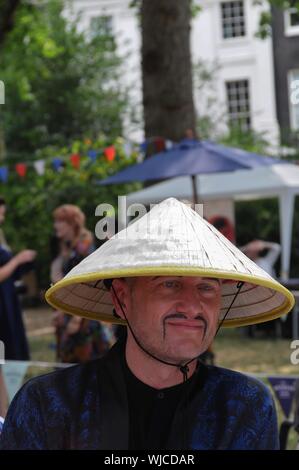 Eccentrici Dress-up per Londra annuale dell Olimpiade CHAP. Foto Stock