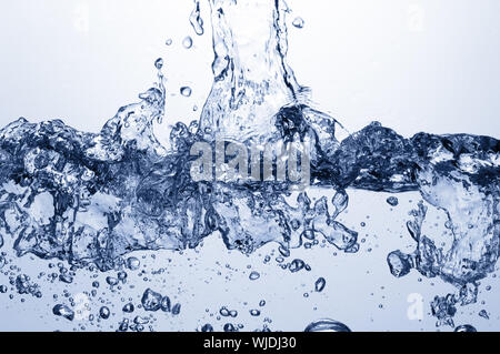 Nitido fotografato di acqua ad alta velocità. Foto Stock