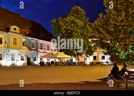 La città vecchia medievale all'interno della cittadella. Un sito Patrimonio Mondiale dell'Unesco. Sighisoara, Transilvania. La Romania Foto Stock
