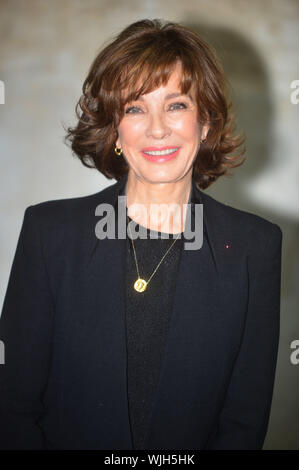 Anne Archer al processo di Jane Fonda - photocall al Corinthia Hotel, Whitehall Place, Londra davanti a lei Edinburgh Fringe Festival debutto Foto di Brian Jordan Foto Stock
