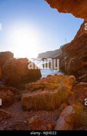 Denia Las Rotas da grotte e mare mediterraneo della Spagna Foto Stock