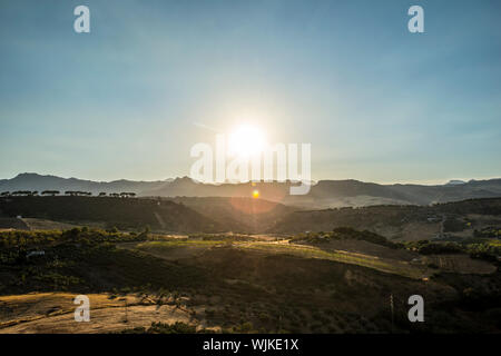 La luce del tramonto sulla valle Foto Stock