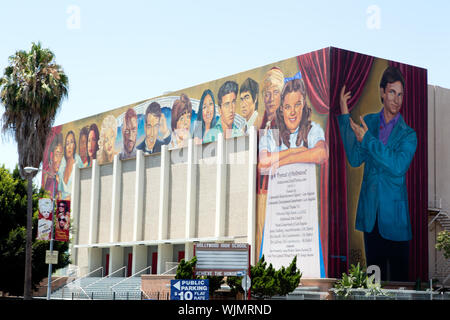 Hollywood High School si trova all'intersezione di North Highland Avenue e West Sunset Boulevard di Hollywood Distretto di Los Angeles, California Foto Stock