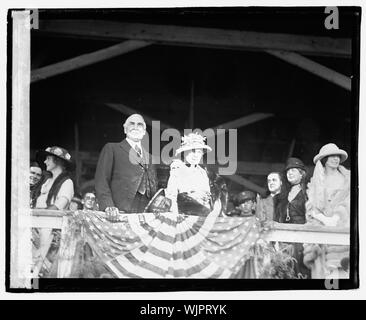 Horse Show, 1921. Pres. & la sig.ra Harding, 5/14/21 Foto Stock