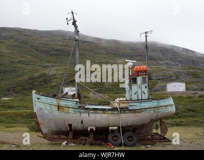 Vecchia barca da pesca in Narsarsuaq, Groenlandia Foto Stock