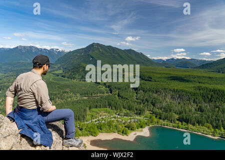 Escursionismo nel Rattlesnake Ridge nello Stato di Washington Foto Stock