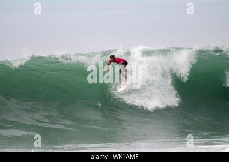 PENICHE, Portogallo - 17 Ottobre : Julian Wilson (AUS) durante il Rip Curl Pro Portogallo, Ottobre 17, 2013 in Peniche, Portogallo Foto Stock