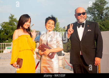 Andrea Botto, Jean Yoon e Paolo Sun-Hyung Lee, Agosto 28, 2019 : (L-R) attrice canadese Andrea Botto, attrice canadese, scrittore e poeta Jean Yoon e Coreano attore canadese e televisione ospitante Paolo Sun-Hyung Lee al Seoul International Drama Awards 2019 a Seul, in Corea del Sud. Credito: Lee Jae-Won/AFLO/Alamy Live News Foto Stock