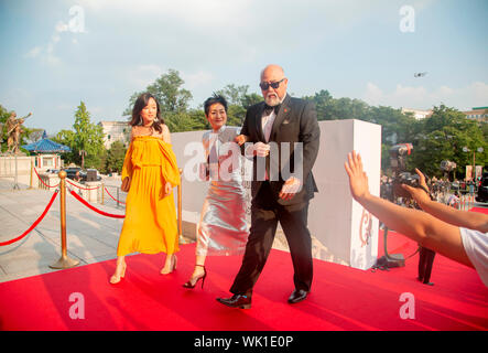 Andrea Botto, Jean Yoon e Paolo Sun-Hyung Lee, Agosto 28, 2019 : (L-R) attrice canadese Andrea Botto, attrice canadese, scrittore e poeta Jean Yoon e Coreano attore canadese e televisione ospitante Paolo Sun-Hyung Lee al Seoul International Drama Awards 2019 a Seul, in Corea del Sud. Credito: Lee Jae-Won/AFLO/Alamy Live News Foto Stock