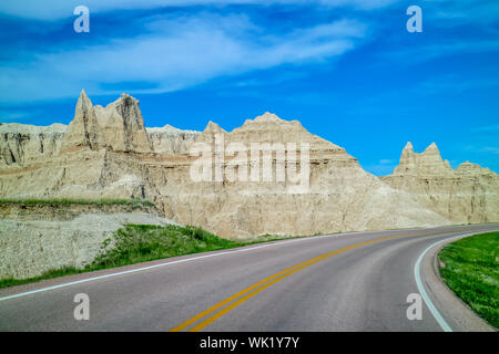 Un modo lungo la strada del Parco nazionale Badlands, Dakota del Sud Foto Stock