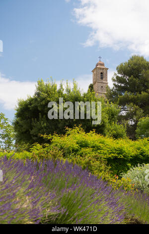 Chiesa di Notre-dame de la consolazione in Pierrelongue Foto Stock