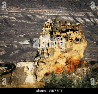 Città di Ortahisar in Cappadocia, Turchia Foto Stock