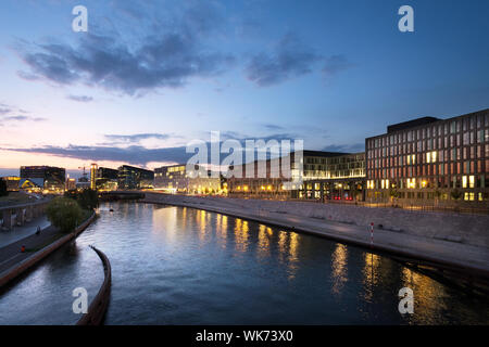 Distretto governativo di Berlino fiume Spree, cappella banca, Berlin Mitte, Germania Foto Stock