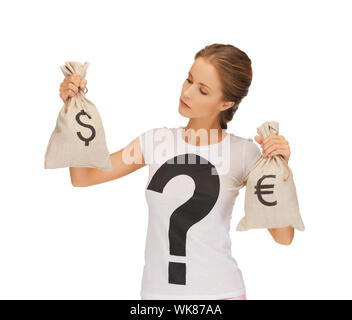 Immagine di donna con il dollaro ed euro borse firmate Foto Stock