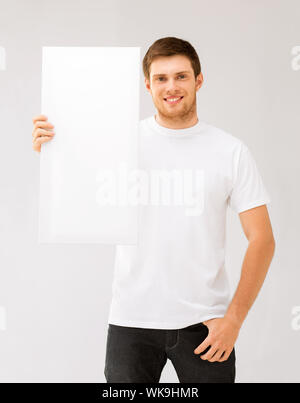 Immagine del giovane azienda white blank board Foto Stock