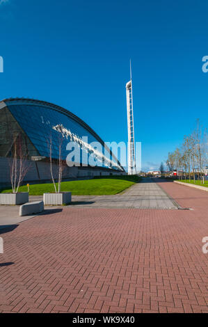 Il Glasgow Science Centre Pacific Quay Govan Glasgow con torre a Glasgow Scozia Scotland Foto Stock