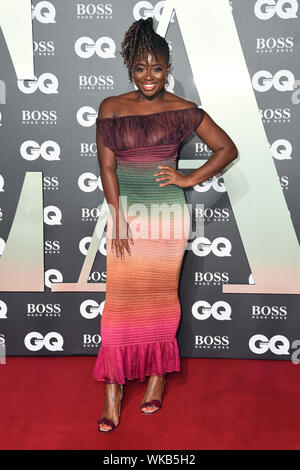 Clara Amfo arrivando al GQ Men of the Year Awards 2019 in associazione con Hugo Boss, tenutosi presso la Tate Modern di Londra. Foto Stock